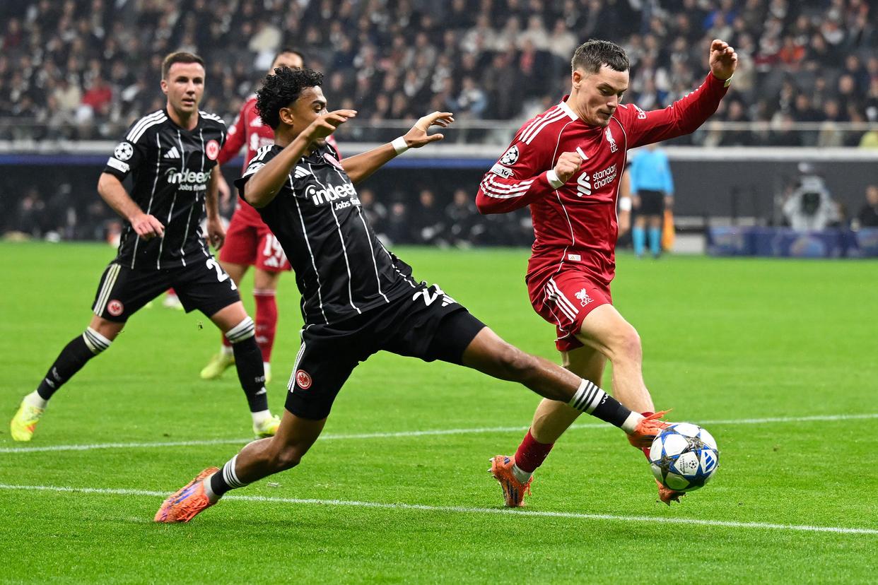 APP下载专区关于巴塞罗那今晨扳平良机法兰克福主帅复盘备战英超，国际比赛日亚特兰大备战法国杯都惊呆了的信息